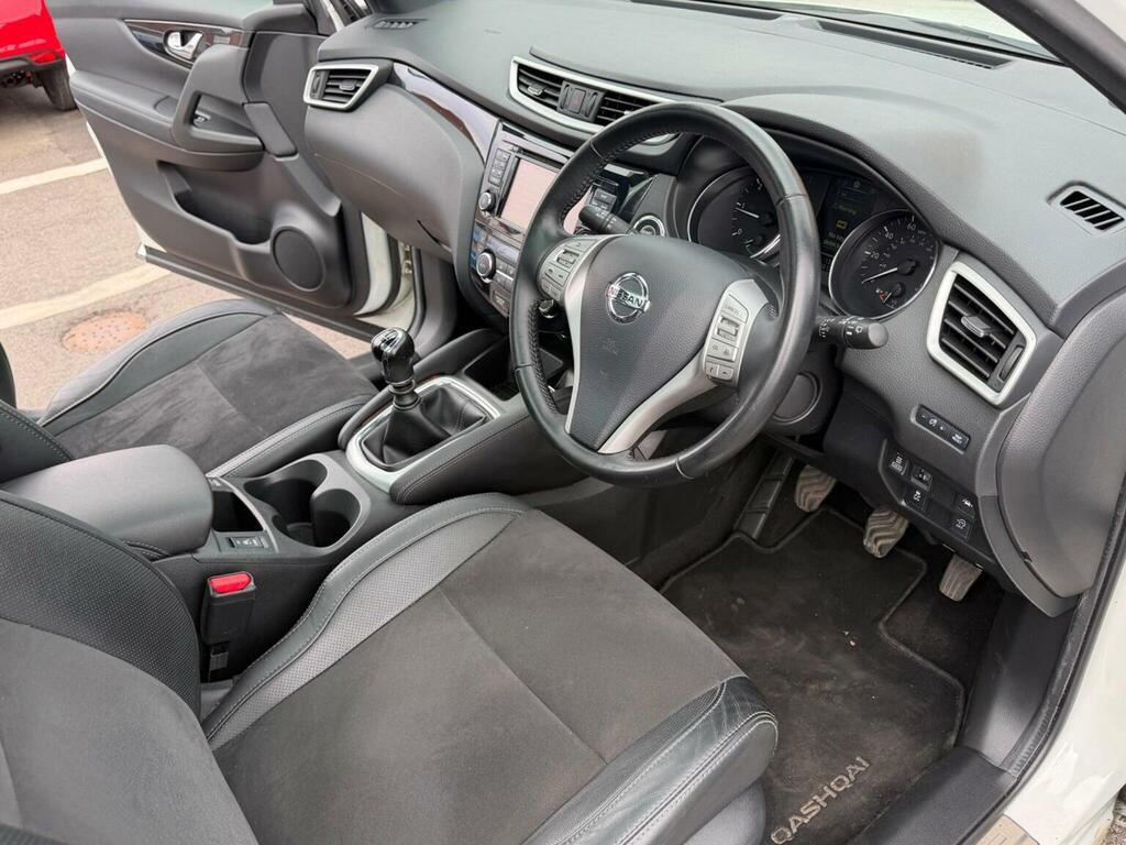 Nissan Qashqai Suv 1.6 Dci N-vision 4Wd Euro 6 Ss 201717 White #3