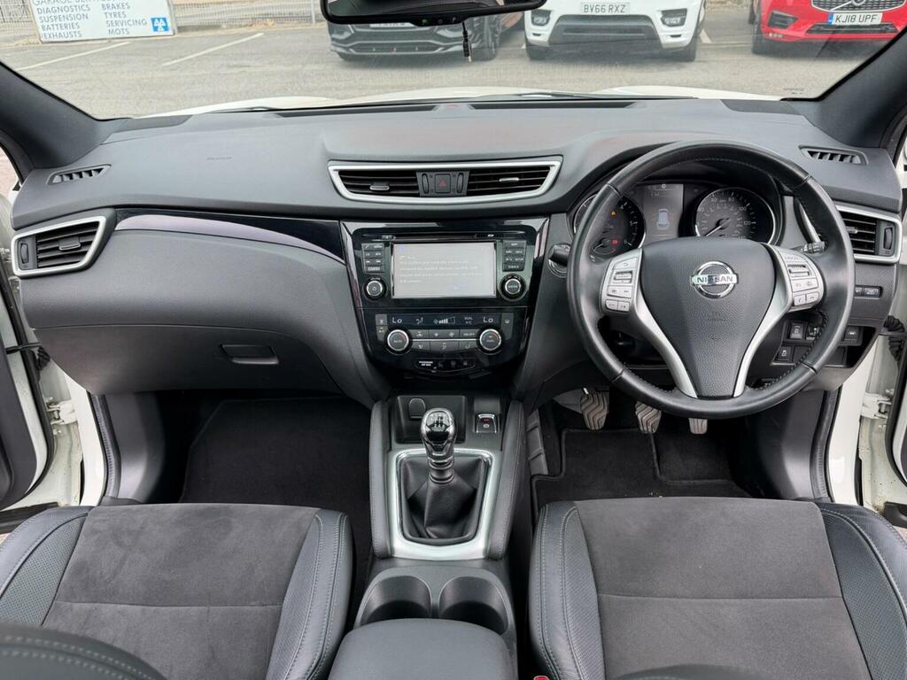Nissan Qashqai Suv 1.6 Dci N-vision 4Wd Euro 6 Ss 201717 White #2