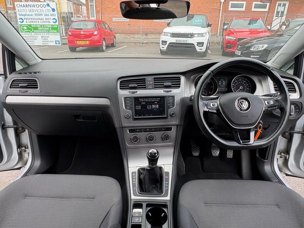 Volkswagen Golf Hatchback 1.6 Tdi Bluemotion Tech Match Edition Eu Silver #2