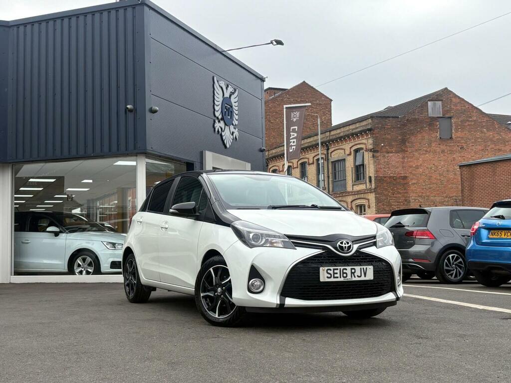 Toyota Yaris Hatchback 1.33 Dual Vvt-i Design Euro 6 2016 SE16RJV White #6