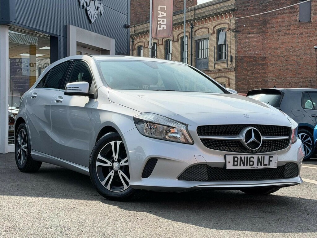 Mercedes-Benz A Class Hatchback 1.5 A180d Se Euro 6 Ss 201616 Silver