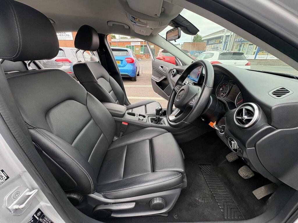 Mercedes-Benz A Class Hatchback 1.5 A180d Se Euro 6 Ss 201616 BN16NLF Silver #4