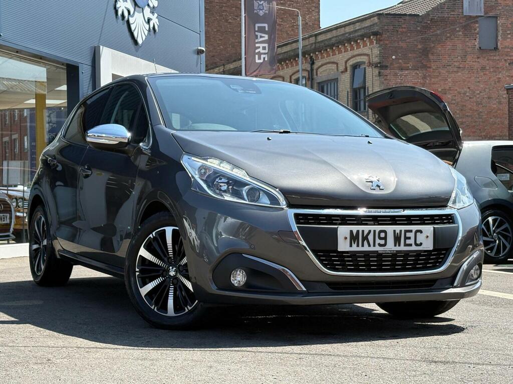 Peugeot 208 1.2 Puretech Tech Edition Euro 6 Ss Grey
