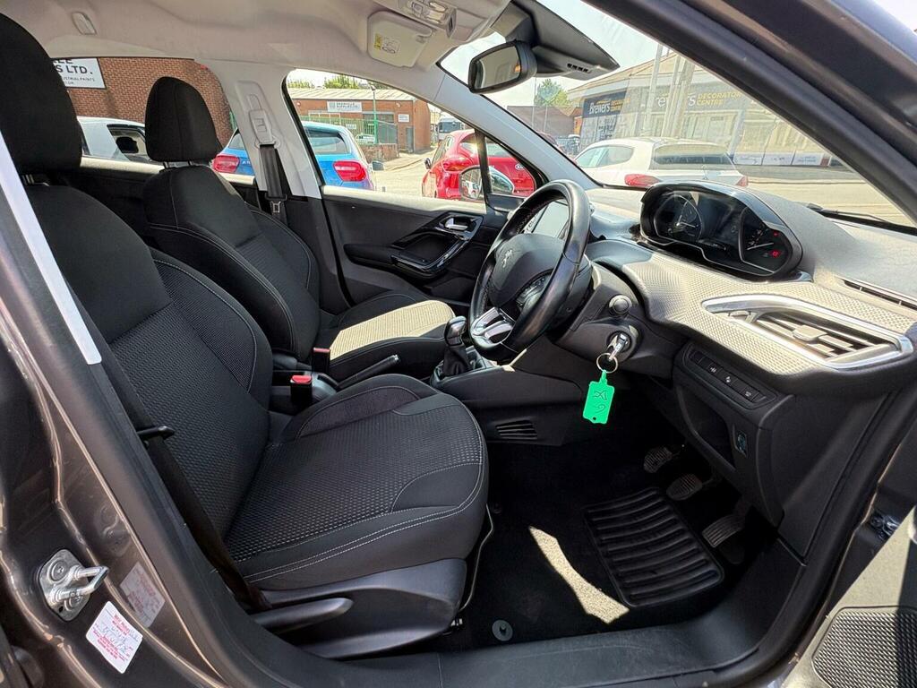 Peugeot 208 1.2 Puretech Tech Edition Euro 6 Ss Grey #3
