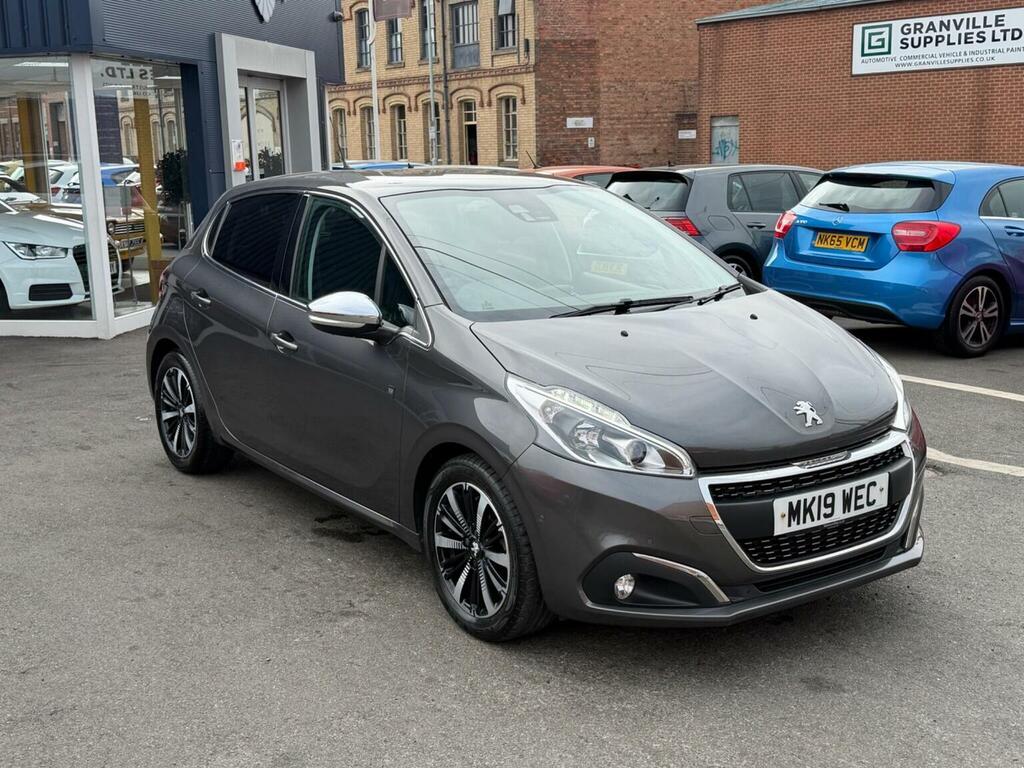 Peugeot 208 Hatchback 1.2 Puretech Tech Edition Euro 6 Ss 5 MK19WEC Grey #4