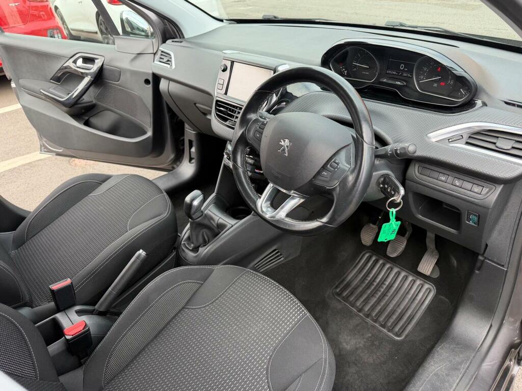Peugeot 208 Hatchback 1.2 Puretech Tech Edition Euro 6 Ss 5 MK19WEC Grey #3