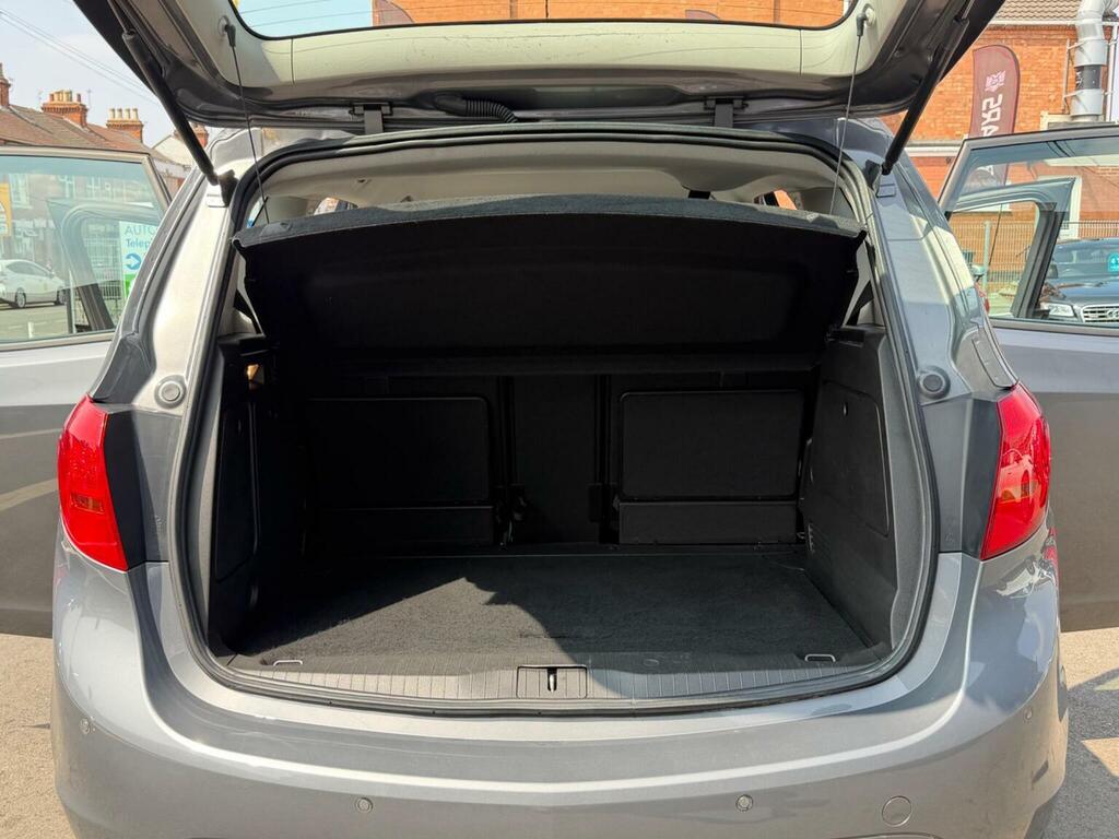Vauxhall Meriva Meriva Tech Line White #24
