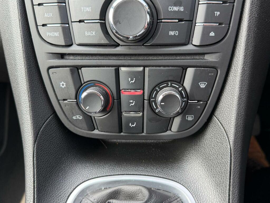 Vauxhall Meriva Meriva Tech Line White #40