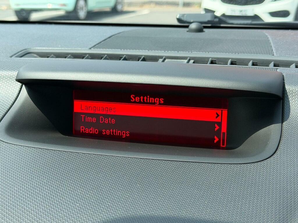 Vauxhall Meriva Meriva Tech Line White #36