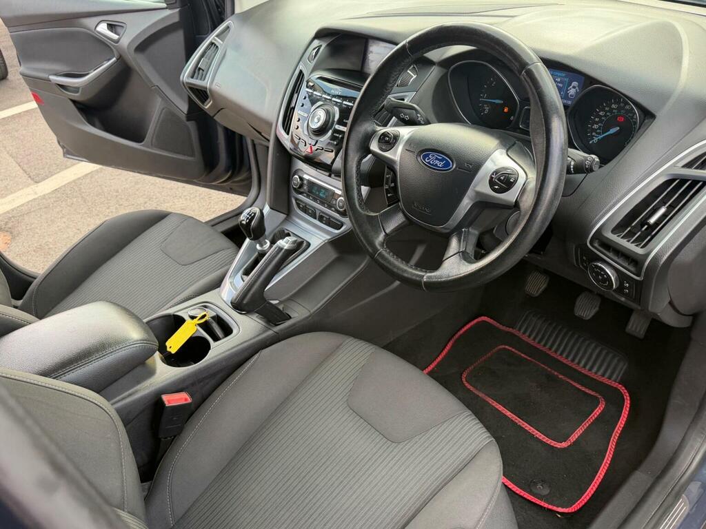 Ford Focus Hatchback 1.6 Tdci Econetic Titanium Navigator Eur BW14FUP Grey #3