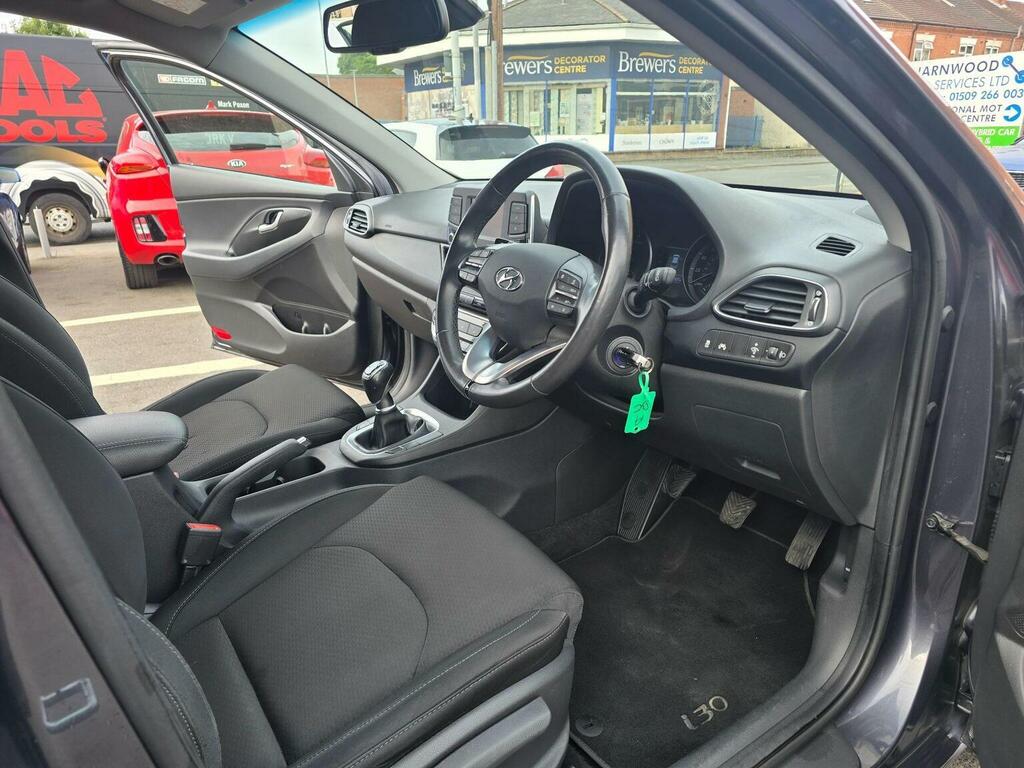 Hyundai I30 1.0 T-gdi Blue Drive Se Euro 6 Ss Grey #3