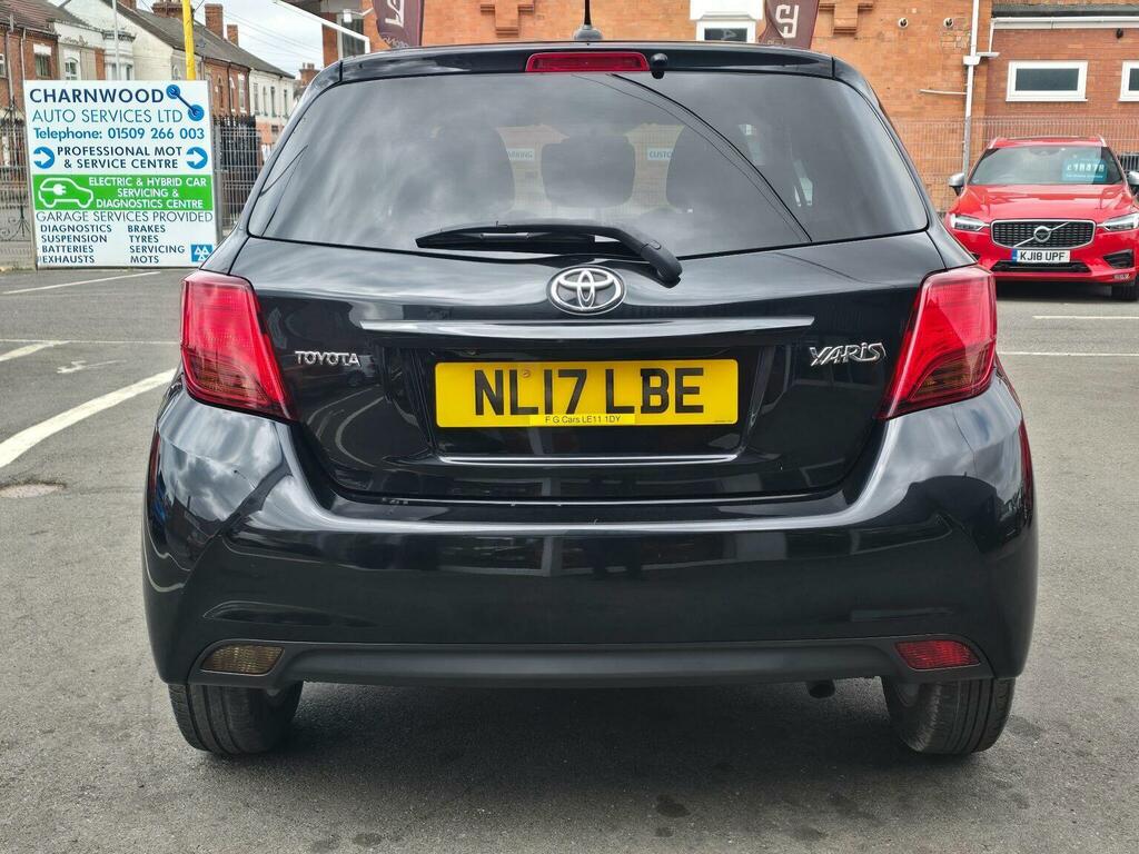 Toyota Yaris Hatchback White #11