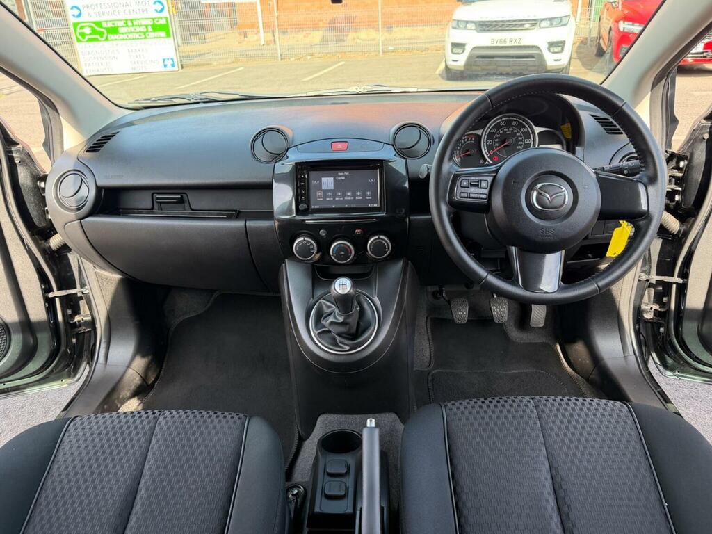 Mazda 2 1.3 Sport Venture Euro 5 Black #2