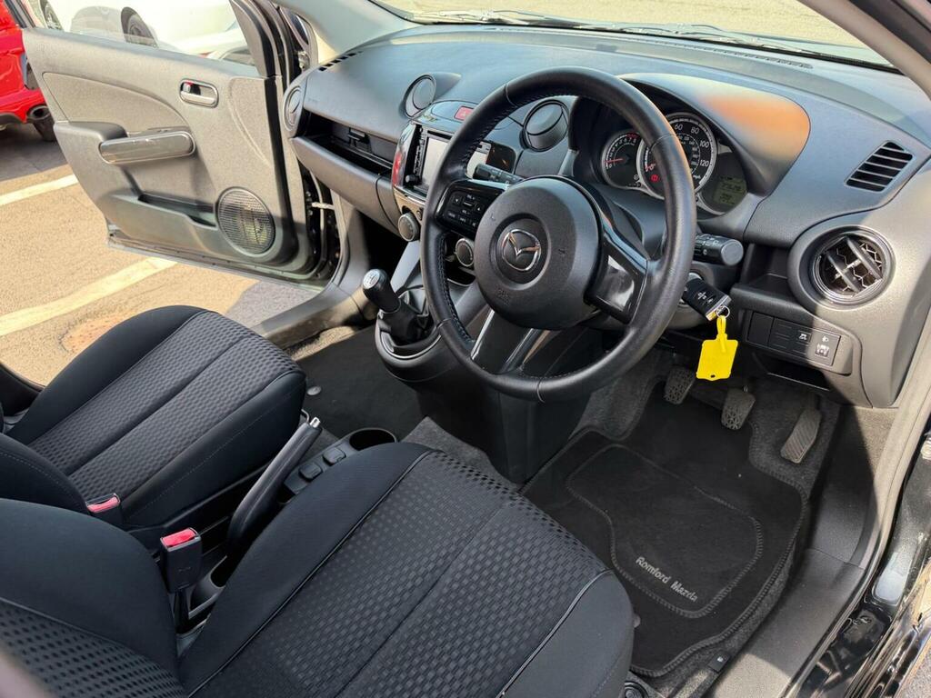 Mazda 2 1.3 Sport Venture Euro 5 Black #3