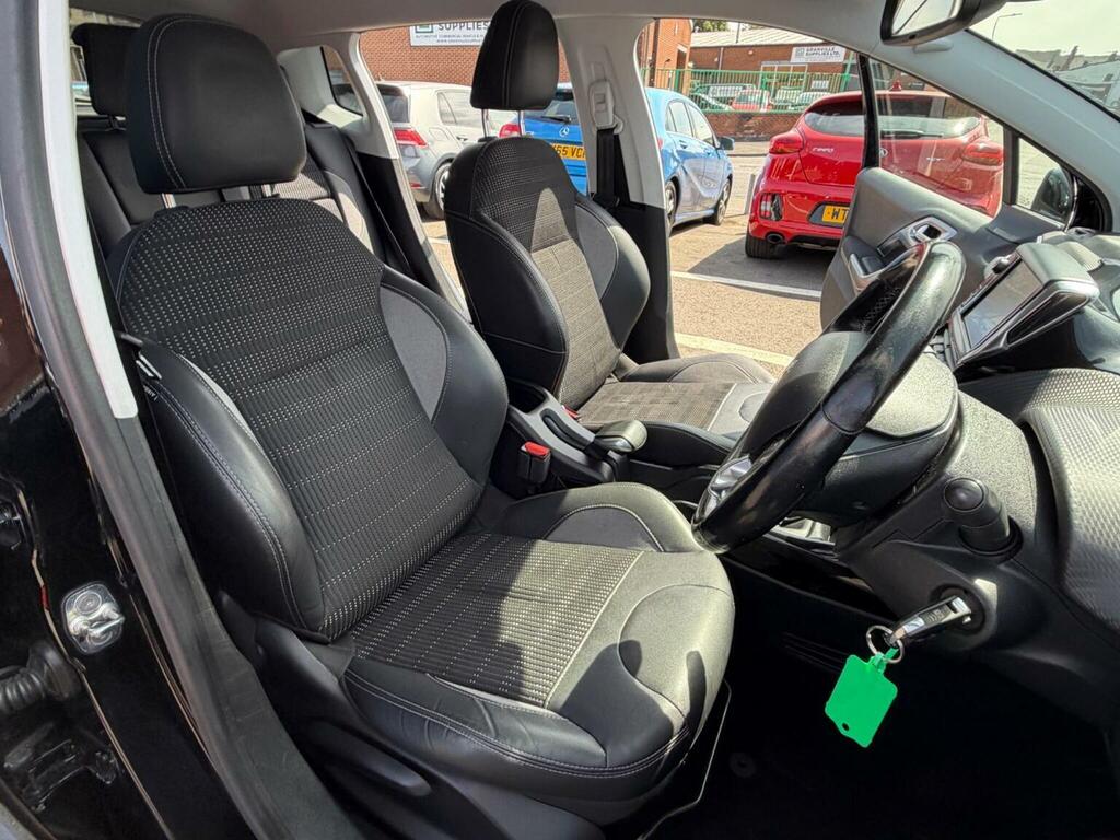 Peugeot 2008 Suv 1.2 Puretech Active 201717 White #13