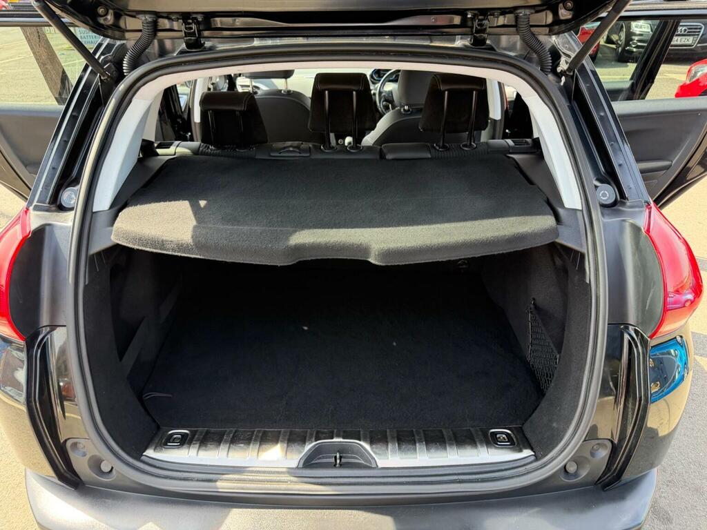 Peugeot 2008 Suv 1.2 Puretech Active 201717 White #21
