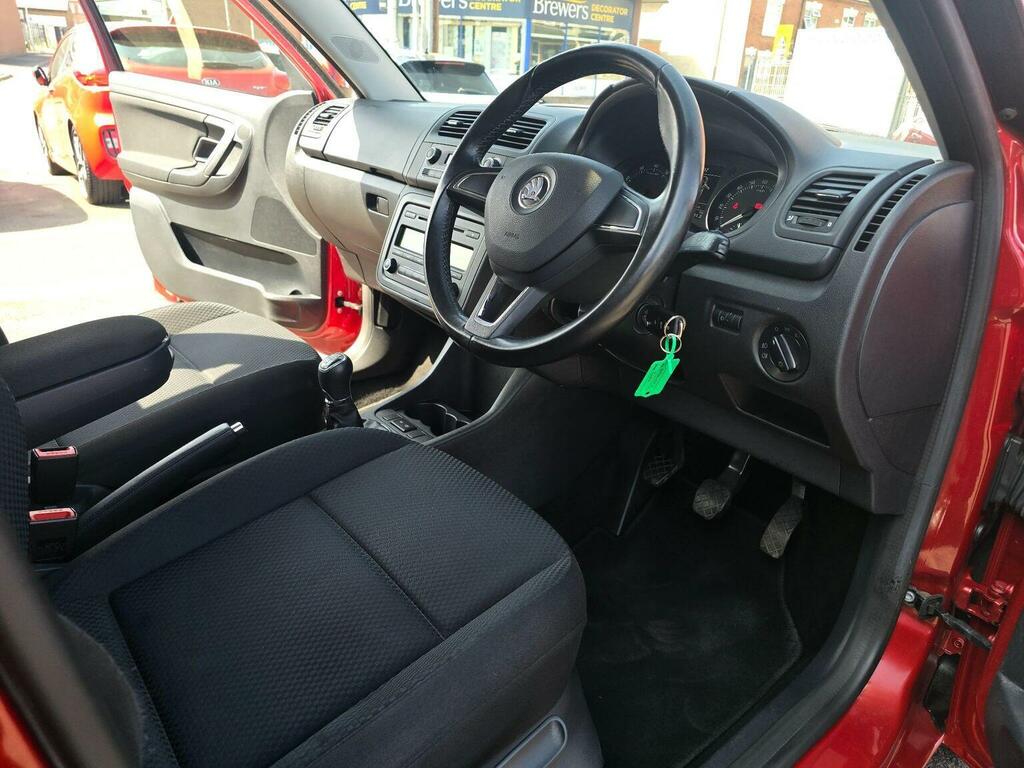 Skoda Fabia 1.2 Tsi Elegance Euro 5 Red #2