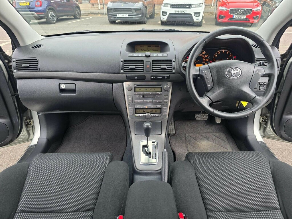 Toyota Avensis Hatchback 2.0 Vvt-i T3-x 200353 Silver #2