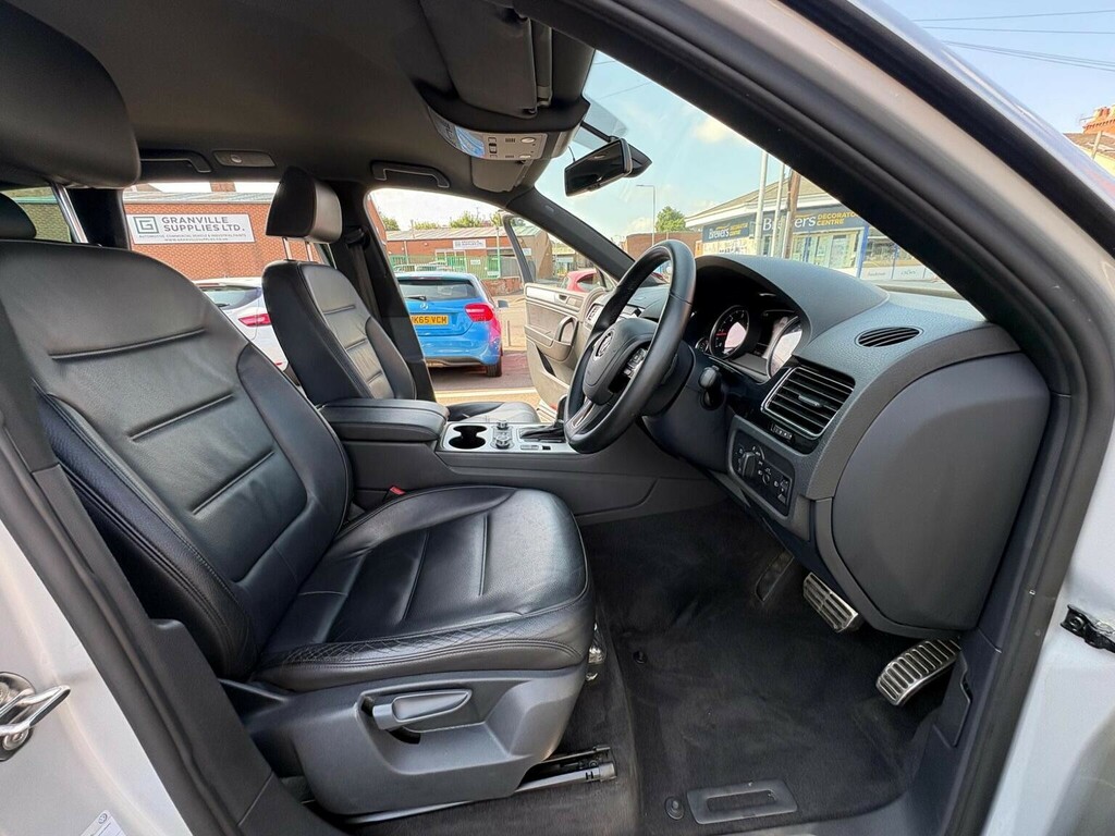 Volkswagen Touareg Suv 3.0 Tdi V6 Bluemotion Tech Altitude Tiptronic Silver #3