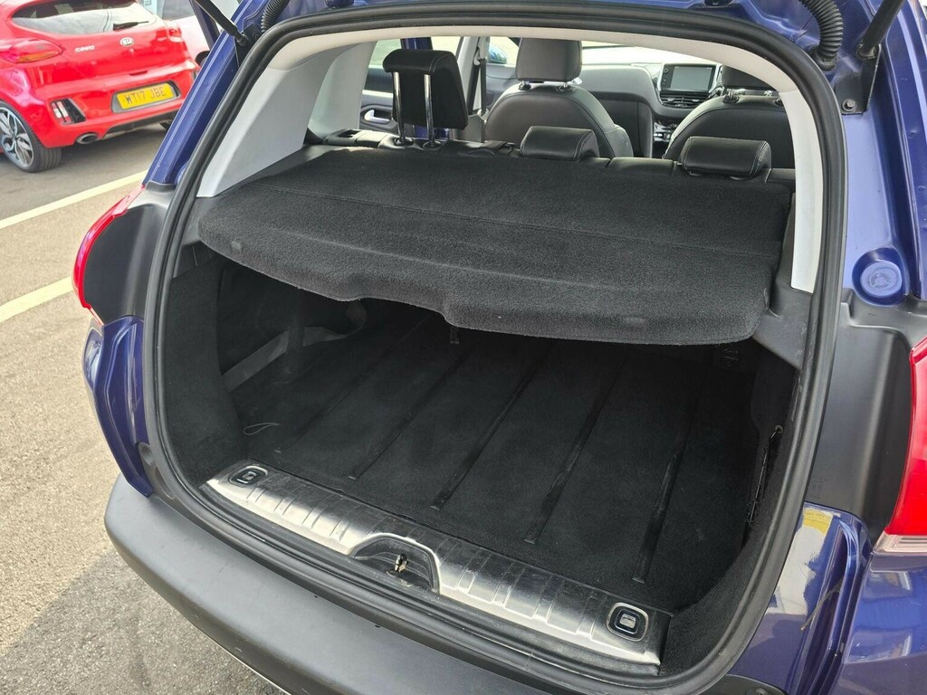 Peugeot 2008 1.2 Vti White #14