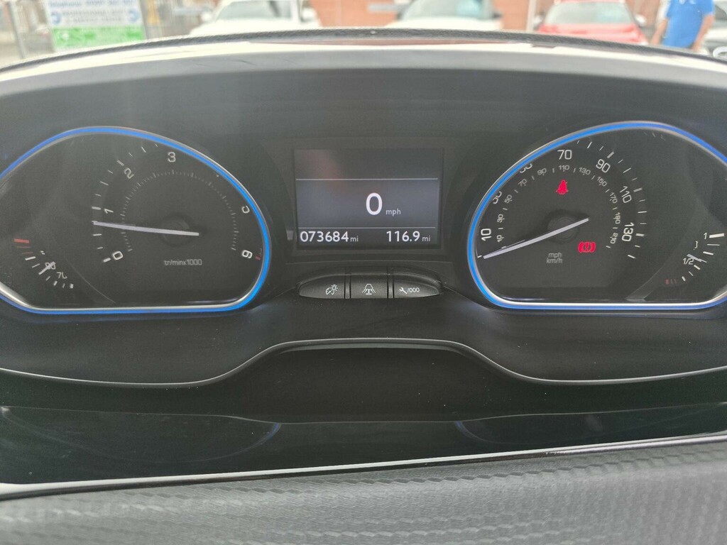 Peugeot 2008 1.2 Vti White #22
