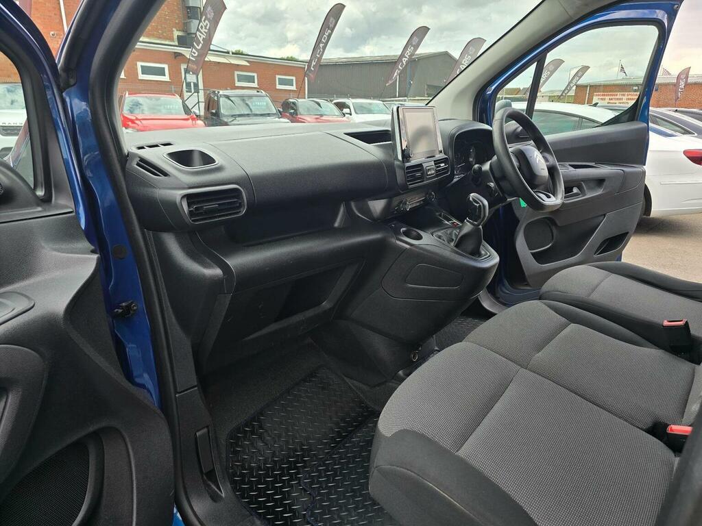 Citroen Berlingo Citroen Berlingo 1.6 Bluehdi 625 Enterprise L1 Black #16