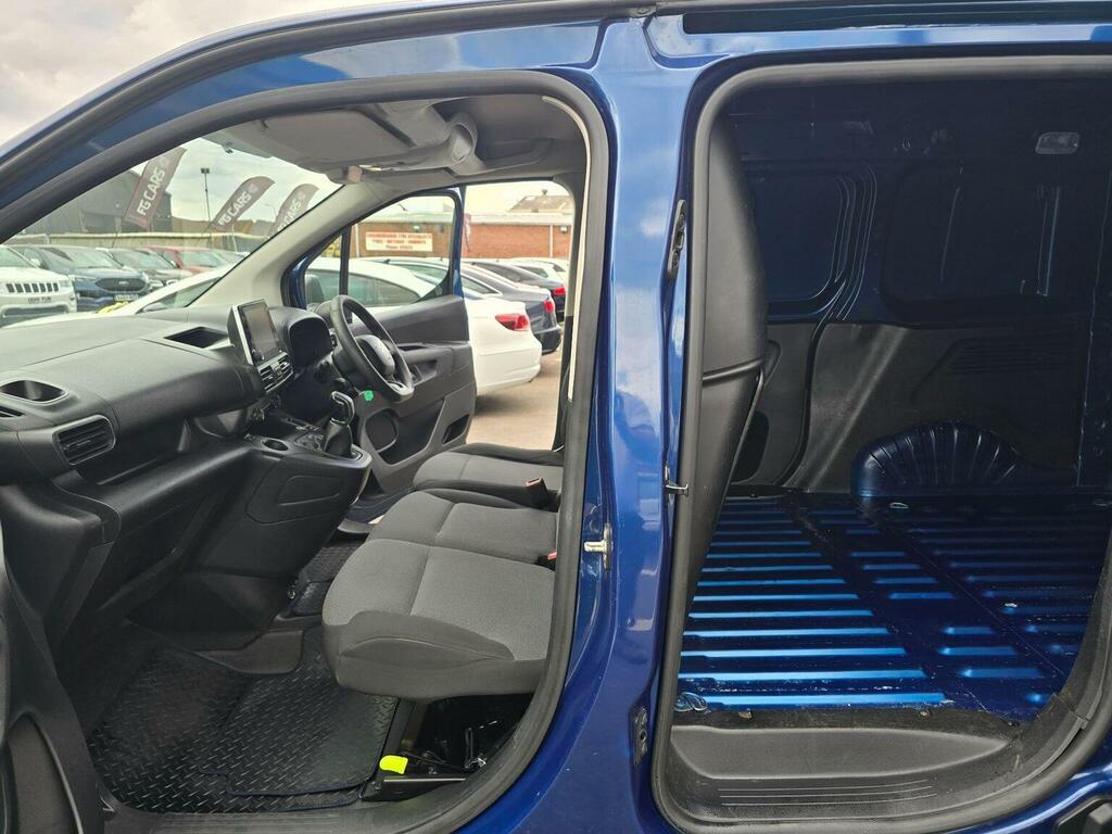 Citroen Berlingo Citroen Berlingo 1.6 Bluehdi 625 Enterprise L1 Black #17