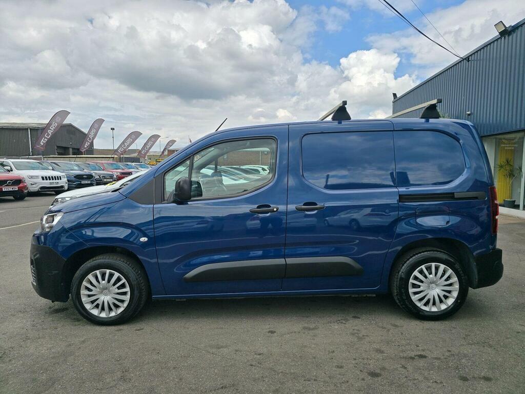 Citroen Berlingo Citroen Berlingo 1.6 Bluehdi 625 Enterprise L1 Black #8