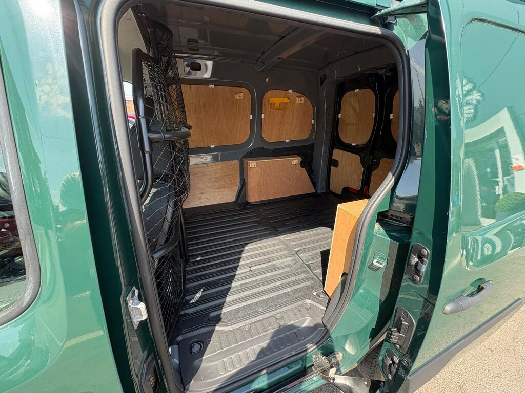 Mercedes-Benz CITAN Panel Van White #12