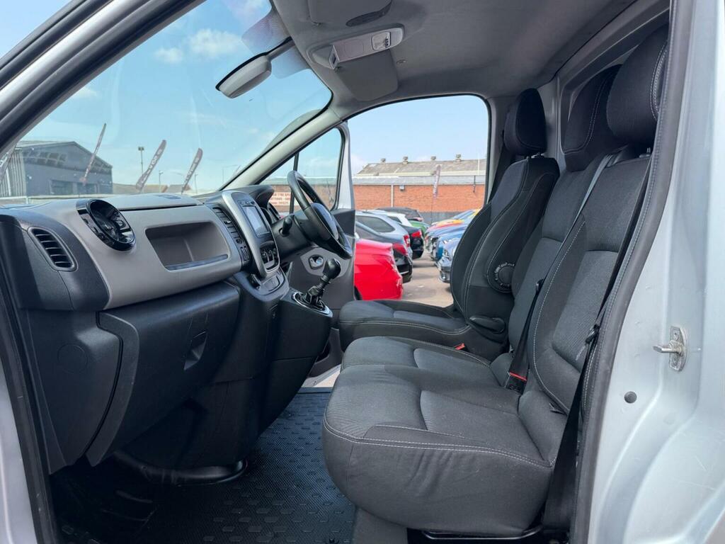 Renault Trafic 1.6 Ll29 Sport Dci Silver #16