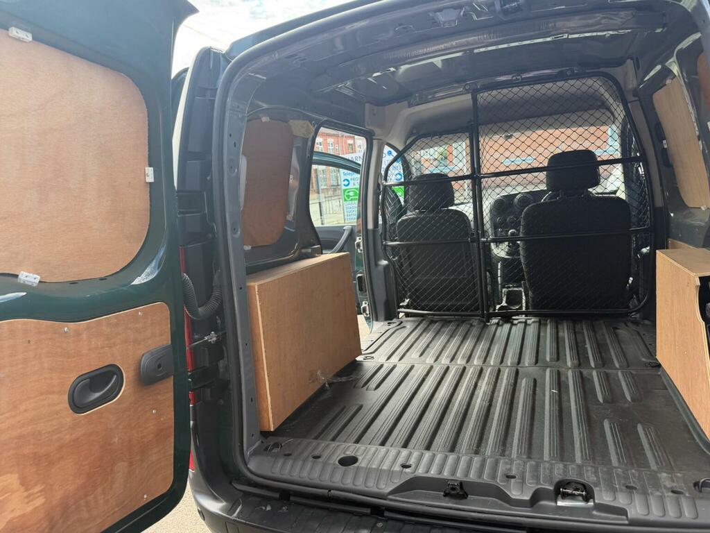 Mercedes-Benz CITAN 1.5L Null Red #14