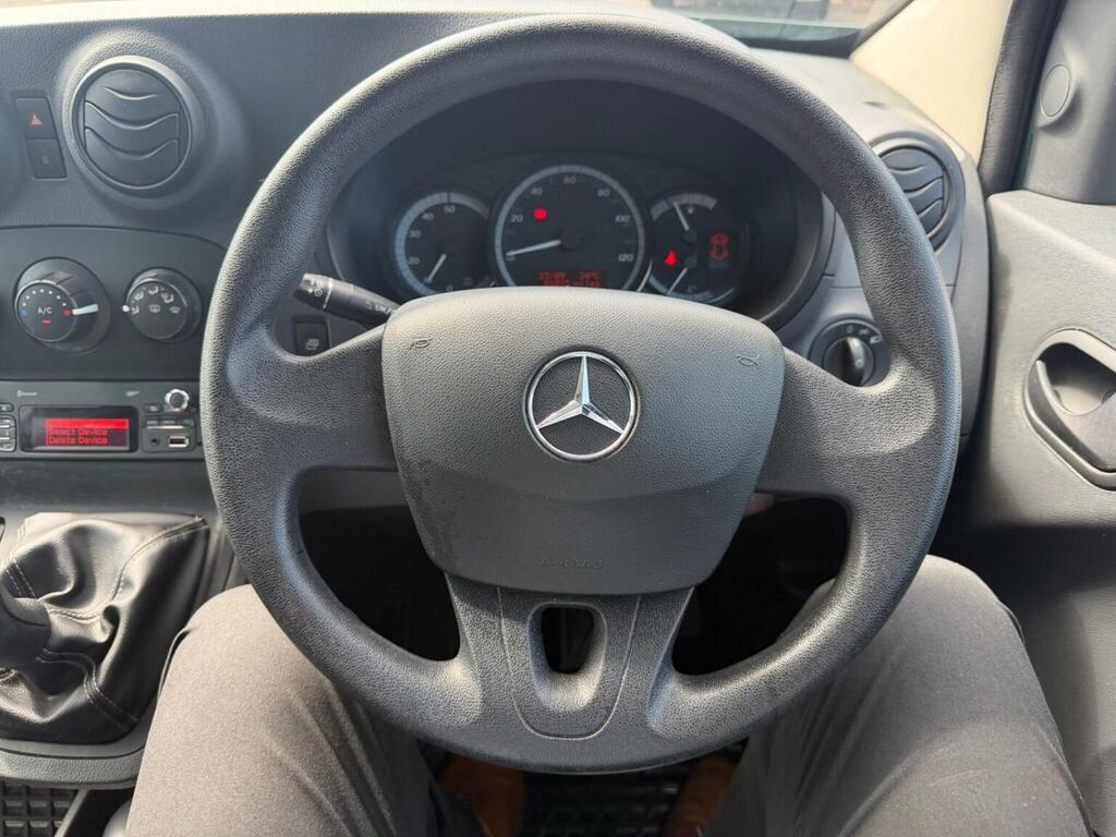 Mercedes-Benz CITAN 1.5L Null Red #16