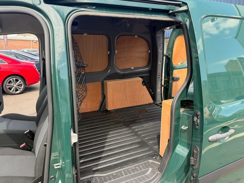 Mercedes-Benz CITAN 1.5L Null Red #13