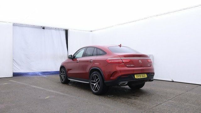 Mercedes-Benz GLE Class 2019 3.0 Gle350d V6 Amg Night Edition Premium Plu Red #4