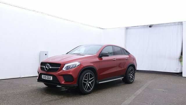 Mercedes-Benz GLE Class 2019 3.0 Gle350d V6 Amg Night Edition Premium Plu Red #3