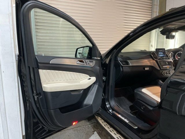 Mercedes-Benz GLE Class Suv  #50