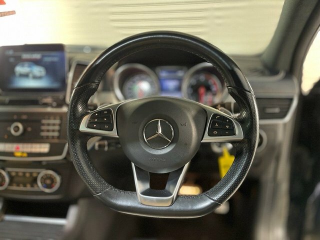 Mercedes-Benz GLE Class Suv  #28