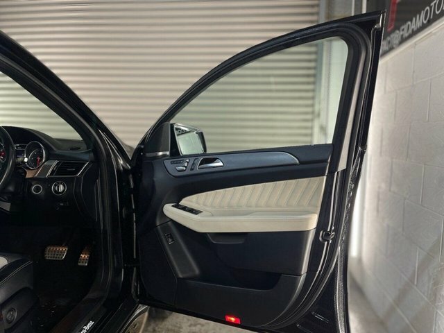 Mercedes-Benz GLE Class Suv  #21