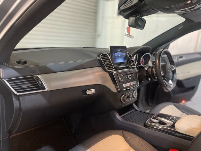 Mercedes-Benz GLE Class Suv White #51