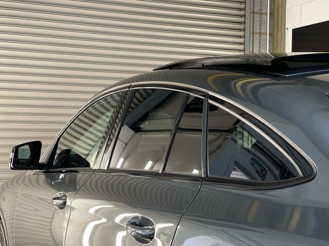 Mercedes-Benz GLE Class Suv White #15