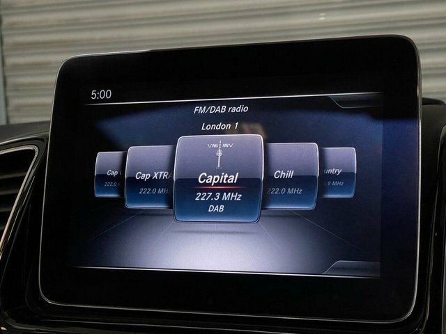 Mercedes-Benz GLE Class Suv White #57