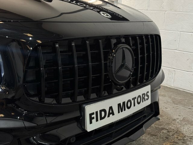 Mercedes-Benz GLB Class 2022 2.0 Glb220d Amg Line Premium Plus Suv D Black #3