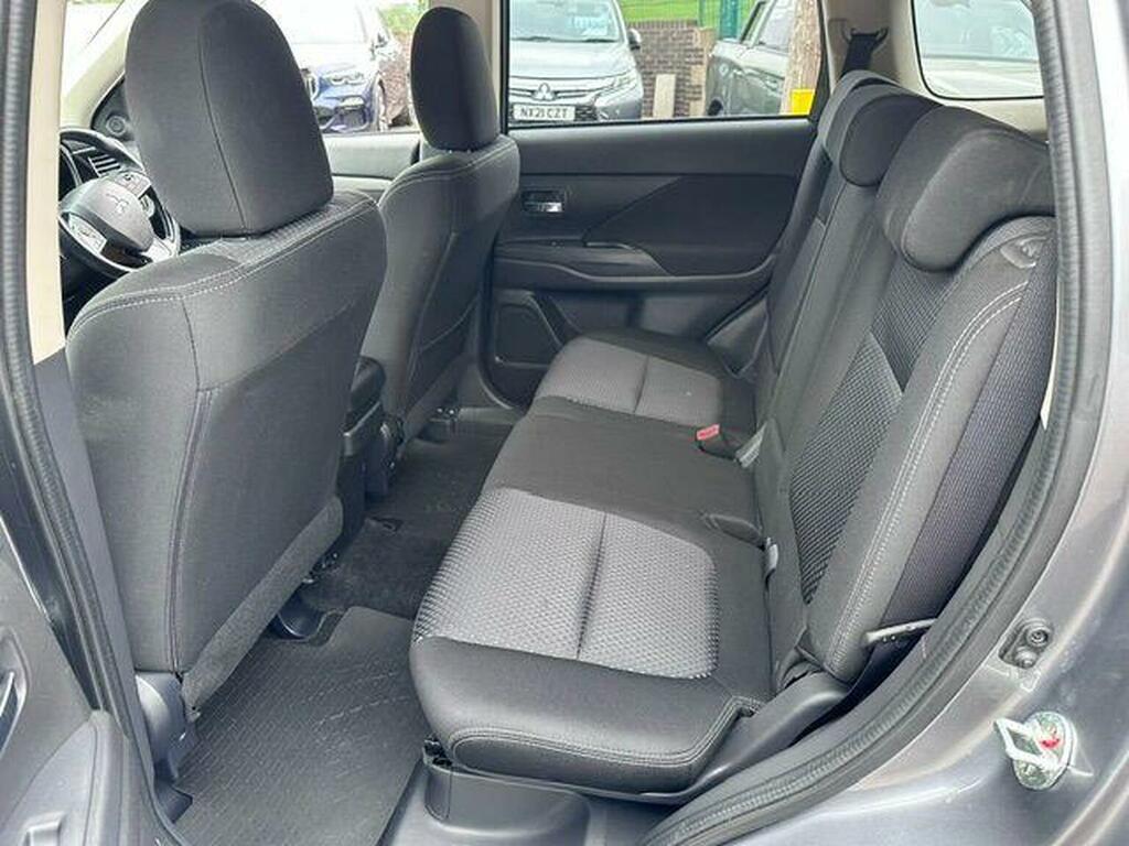 Mitsubishi Outlander 2.2 Di-d 3 4Wd Euro 6 Grey #6