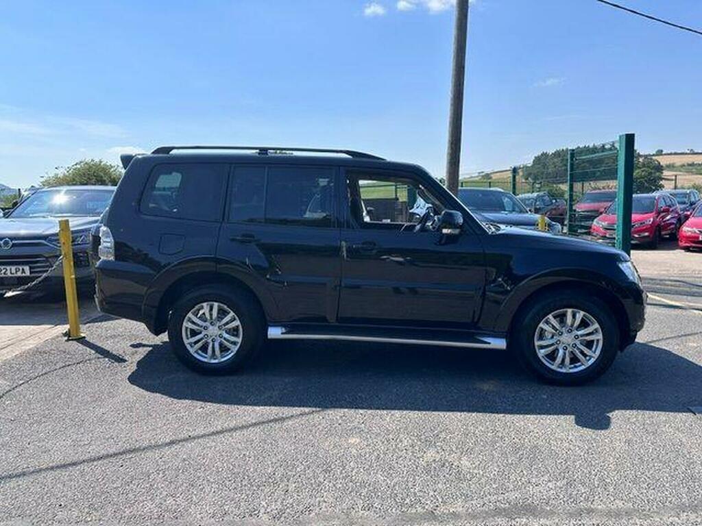 Mitsubishi Shogun 3.2 Di-d Barbarian 5 Seat Family Suv 4X4 Au Black #13