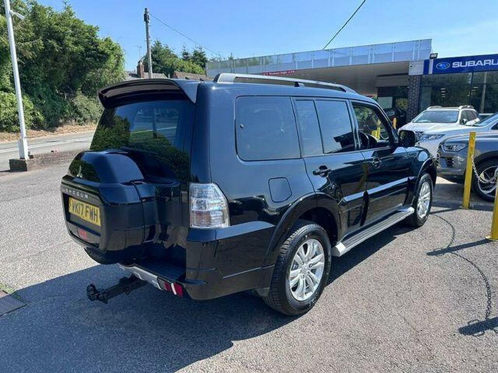 Mitsubishi Shogun 3.2 Di-d Barbarian 5 Seat Family Suv 4X4 Au Black #18