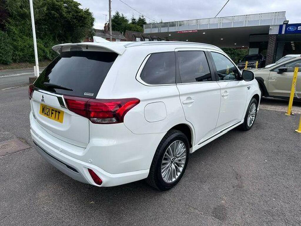 Mitsubishi Outlander 2.4H Twinmotor 13.8Kwh Dynamic Safety Cvt 4Wd Euro White #4