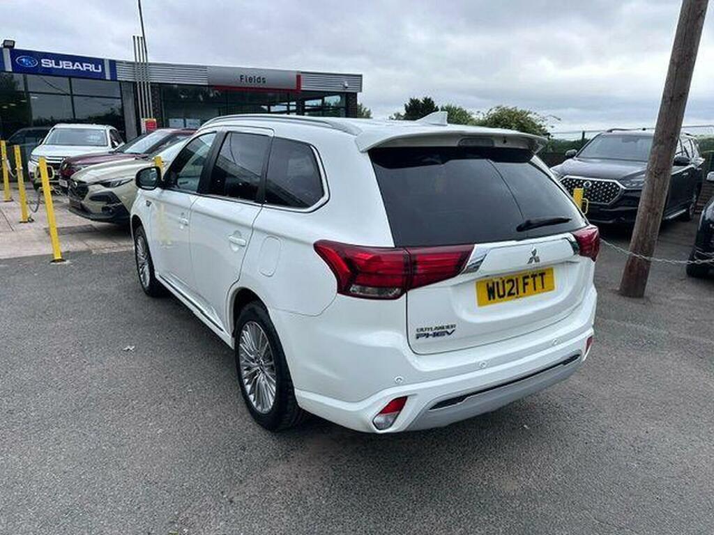 Mitsubishi Outlander 2.4H Twinmotor 13.8Kwh Dynamic Safety Cvt 4Wd Euro White #2