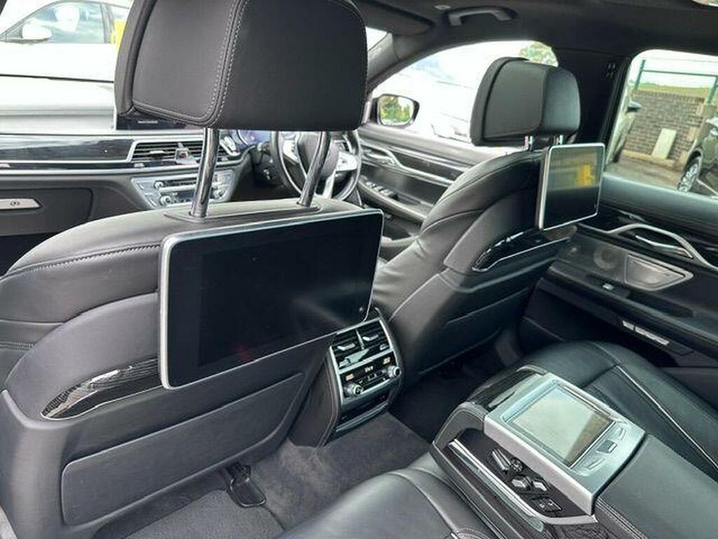 BMW 7 Series 730D M Sport Black #8