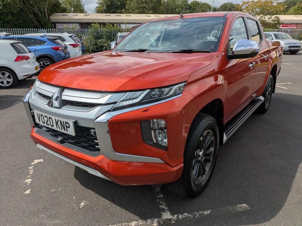 Mitsubishi L200 2.2 Di-d Dc Barbarian X 4Wd Euro 6 Ss Orange #3