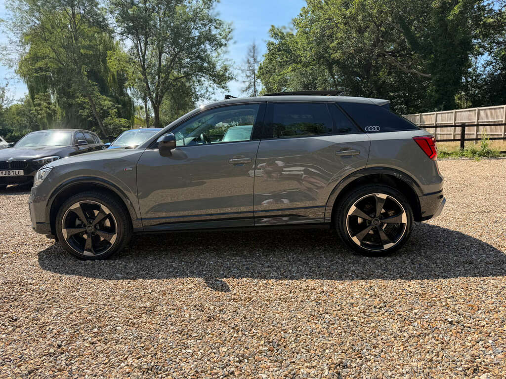 Audi Q2 1.4 Tfsi Cod Edition 1 Suv S Tronic Eur Grey #2